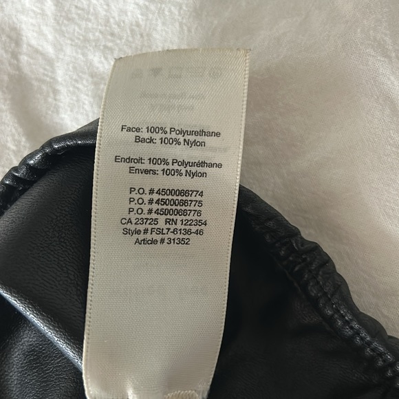 Aritzia Daria Leggings - Picture 8 of 8